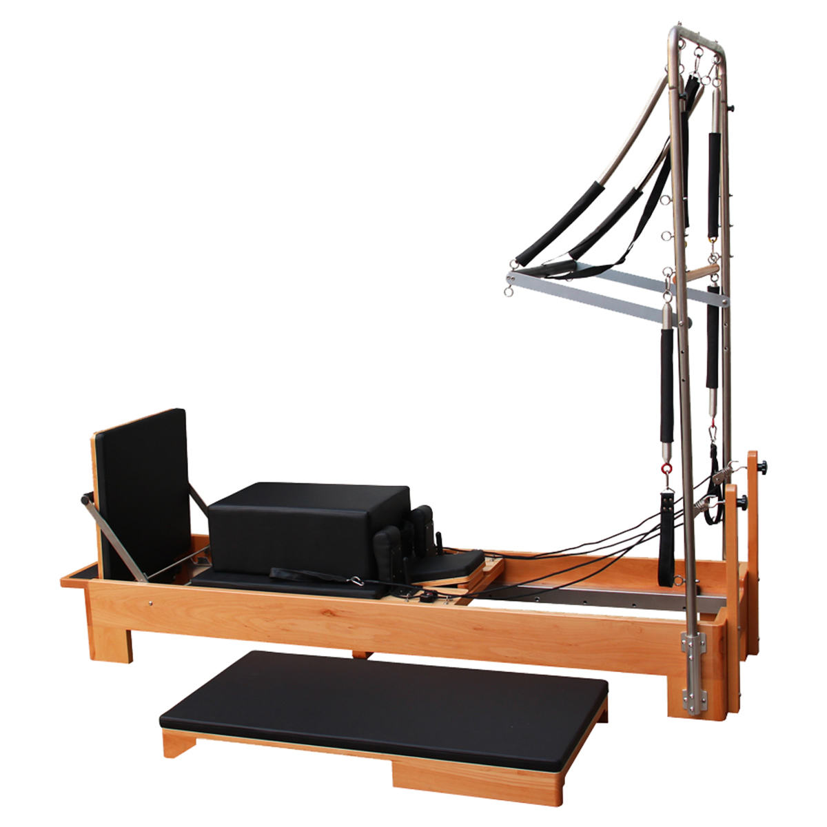 NJ1002 – Reformer with Half Trapeze
